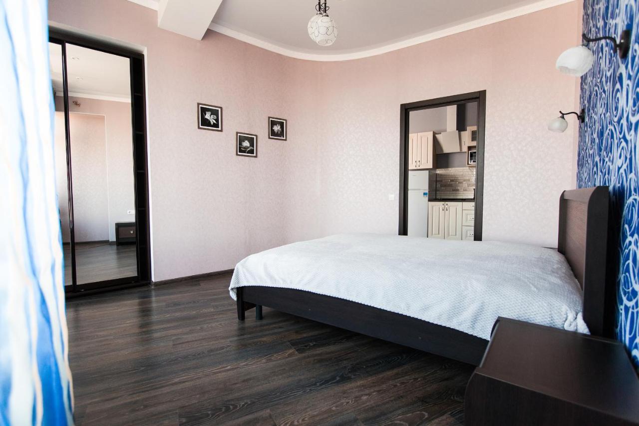 Sun City Apart Hotel Dnipro Exterior photo